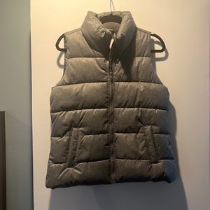 Grey Old Navy Puffer Vest